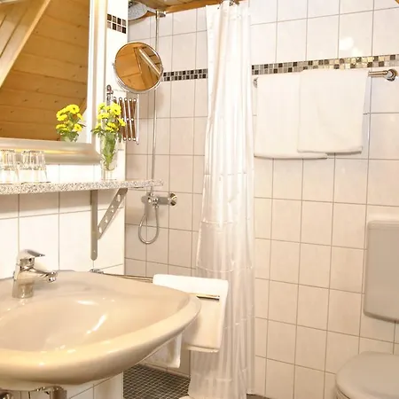 Herberg Weingasthof Zum Weissen Ross 3*