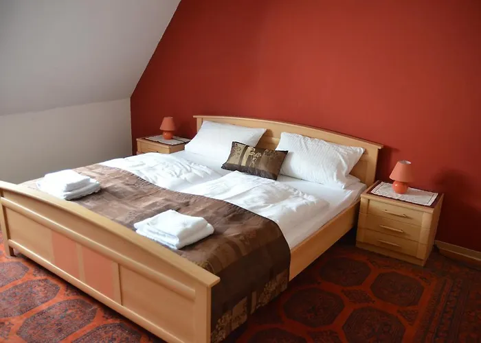 イン Weingasthof Zum Weissen Ross Osthofen