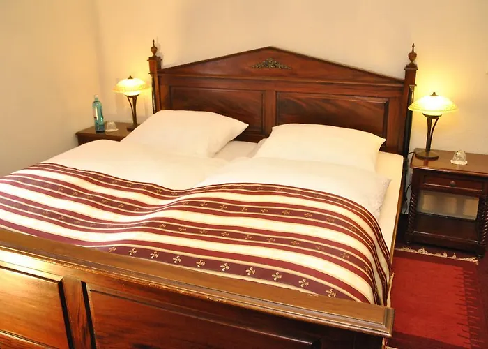 イン Weingasthof Zum Weissen Ross 3*